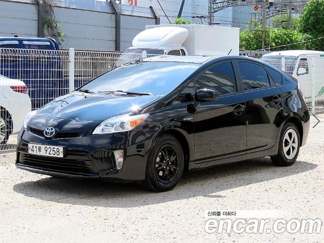 Toyota Prius 1.8 2014 — фото 2