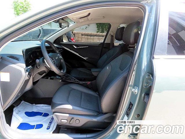 Kia Niro Prestige 2022 — фото 5
