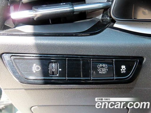 Kia Niro Prestige 2022 — фото 15