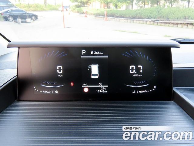 Hyundai Staria Cargo 3-Seater Modern 2023 — фото 9