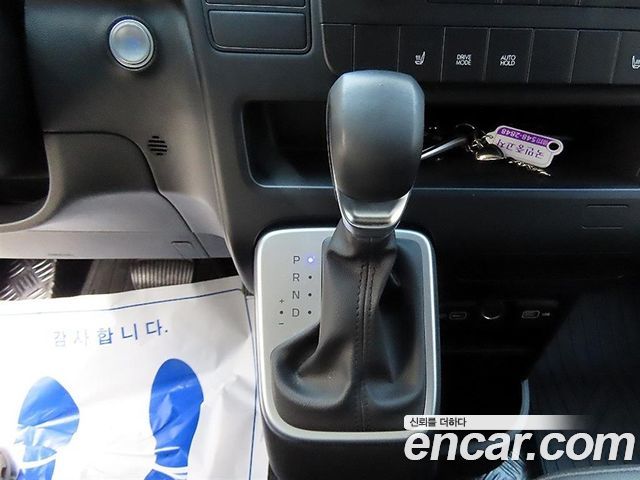 Hyundai Staria Cargo 3-Seater Modern 2023 — фото 10