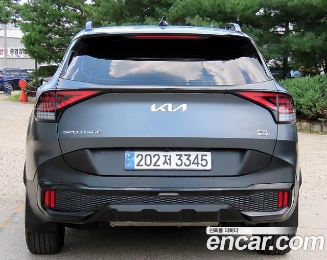 Kia Sportage Hybrid (V) 30Th Edition 4WD 2024 — фото 4