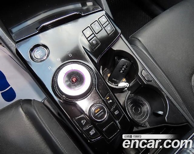 Kia Sportage Hybrid (V) 30Th Edition 4WD 2024 — фото 8