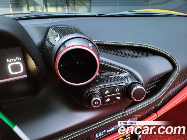 Ferrari F8 Spyder 3.9 V8 2021 — фото 15