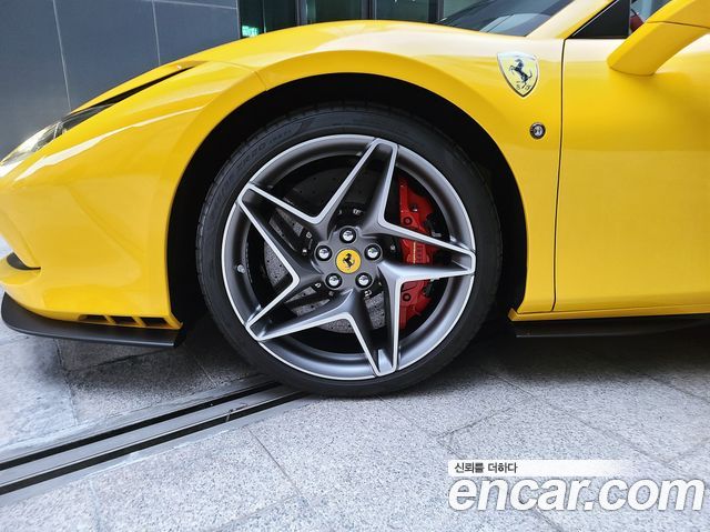 Ferrari F8 Spyder 3.9 V8 2021 — фото 23