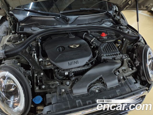 MINI Cooper Clubman Untied suit Edition 2nd 2019 — фото 24