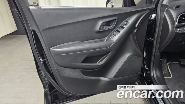 Chevrolet Trax 1.4 Perfact Black 2019 — фото 24