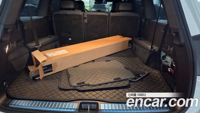 Mercedes-Benz GLS-Class (X167) GLS580 4MATIC 2023 — фото 4