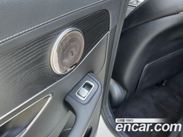 Mercedes-Benz C-Class (W205) C250 d 4MATIC 2016 — фото 15