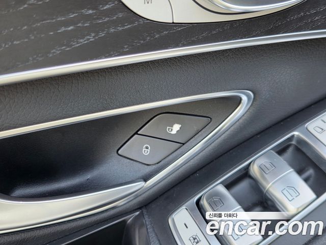 Mercedes-Benz C-Class (W205) C250 d 4MATIC 2016 — фото 20