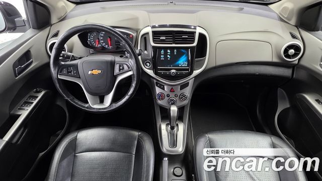 Chevrolet Aveo Sedan 1.4 Turbo LT 2017 — фото 7