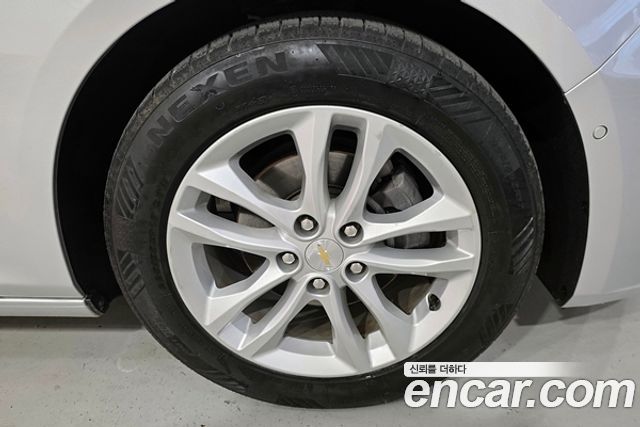 Chevrolet Malibu 1.5 Turbo LT Deluxe 2017 — фото 5