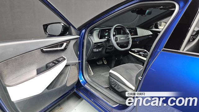 Kia EV6 Long Range GT Line 2023 — фото 10
