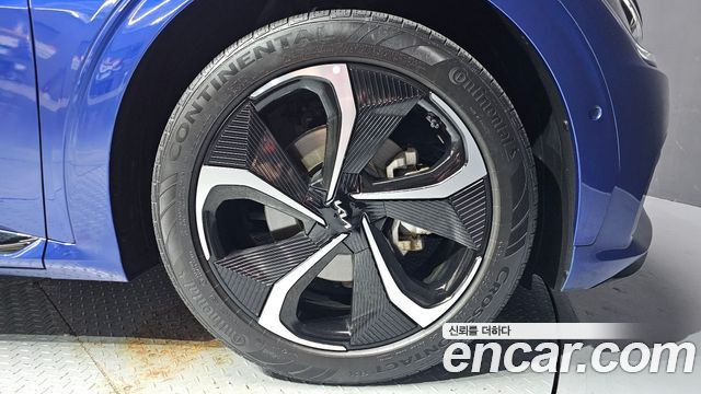 Kia EV6 Long Range GT Line 2023 — фото 27