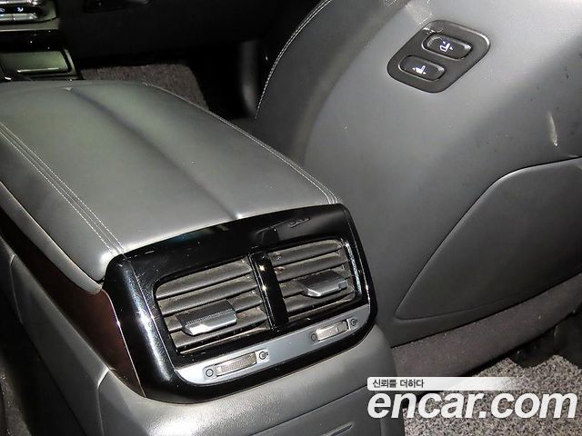 Genesis EQ900 3.3 T-GDI Luxury 2016 — фото 17