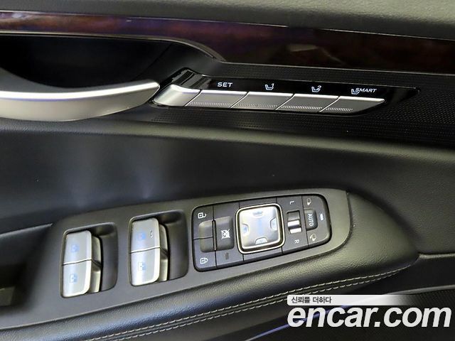 Genesis EQ900 3.3 T-GDI Luxury 2016 — фото 18
