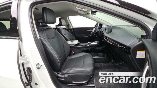 Kia EV6 Long Range Air 2022 — фото 16