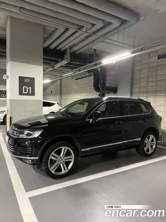 Volkswagen Touareg V6 3.0 TDI R-Line 7P5