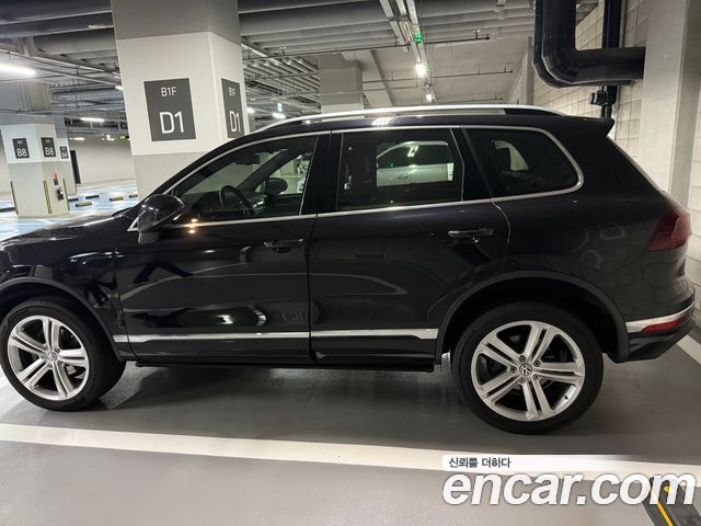 Volkswagen Touareg V6 3.0 TDI R-Line 7P5 2015 — фото 2