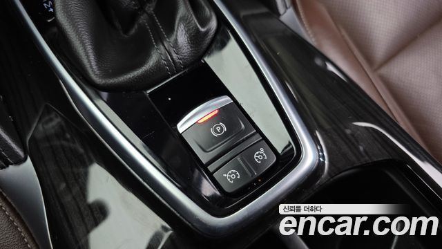 Renault Korea QM6 Diesel 4WD RE Signature 2017 — фото 29