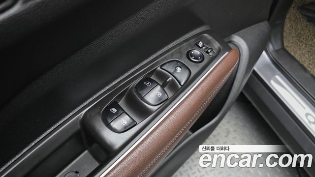 Renault Korea QM6 Diesel 4WD RE Signature 2017 — фото 30