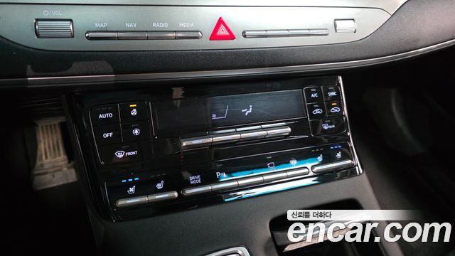 Hyundai Grandeur (IG) 3.0 LPi Exclusive 2020 — фото 18