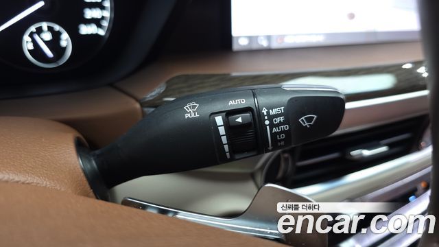 Genesis G90 3.8 AWD Luxury 2020 — фото 30
