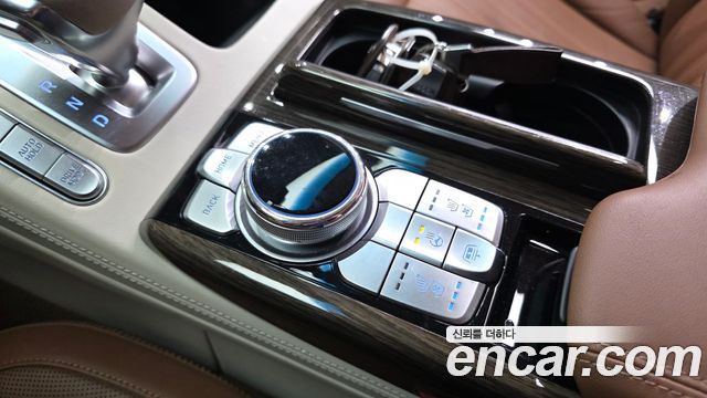 Genesis G90 3.8 AWD Luxury 2020 — фото 32