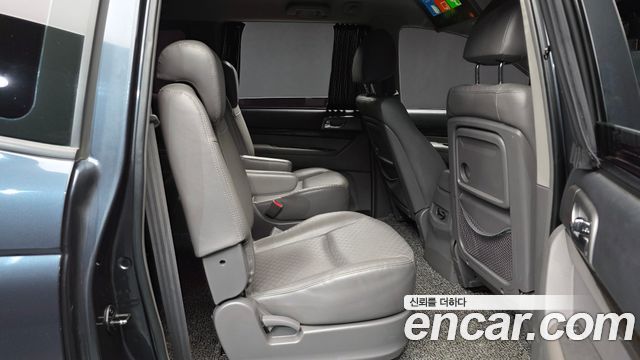 KG Mobility (SsangYong) Korando Turismo 4WD Outdoor Edition 9-seater 2016 — фото 12
