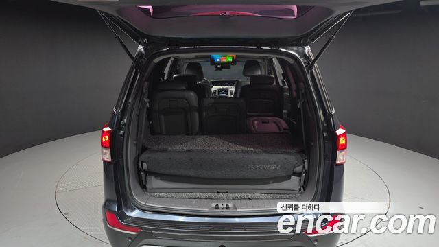 KG Mobility (SsangYong) Korando Turismo 4WD Outdoor Edition 9-seater 2016 — фото 20