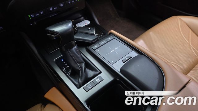 Lexus ES300h (VII) Luxury Plus 2021 — фото 9
