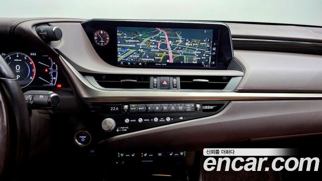 Lexus ES300h (VII) Luxury Plus 2021 — фото 15