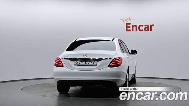 Mercedes-Benz C-Class (W205) C200 2016 — фото 4