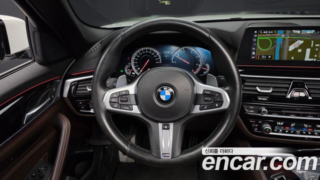 BMW 5 Series (G30) 520d M Sport Package Plus 2018 — фото 13