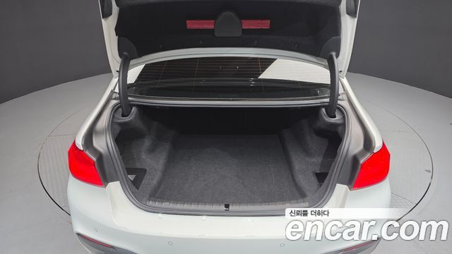 BMW 5 Series (G30) 520d M Sport Package Plus 2018 — фото 20