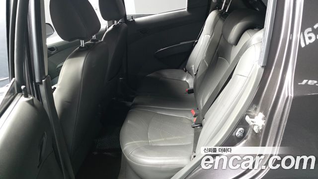 Chevrolet Spark Spark S LT 2015 — фото 11