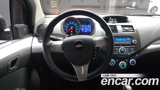 Chevrolet Spark Spark S LT 2015 — фото 13