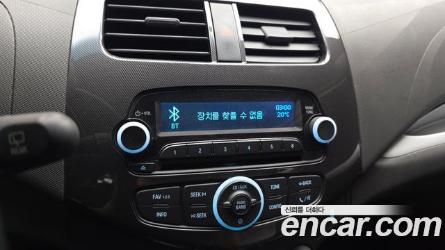 Chevrolet Spark Spark S LT 2015 — фото 19