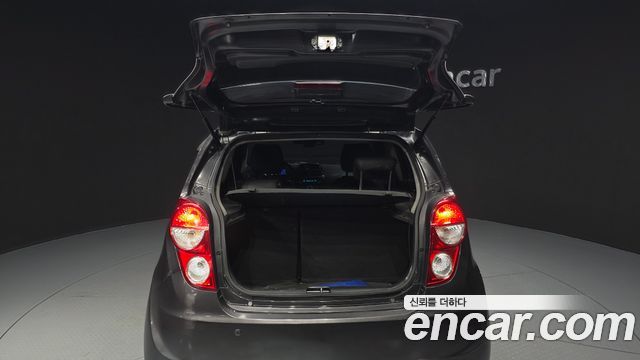 Chevrolet Spark Spark S LT 2015 — фото 20