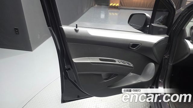 Chevrolet Spark Spark S LT 2015 — фото 24
