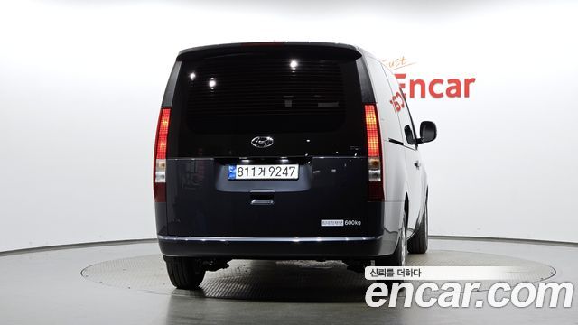 Hyundai Staria L3.5 Cargo 5-Seater Modern 2023 — фото 4