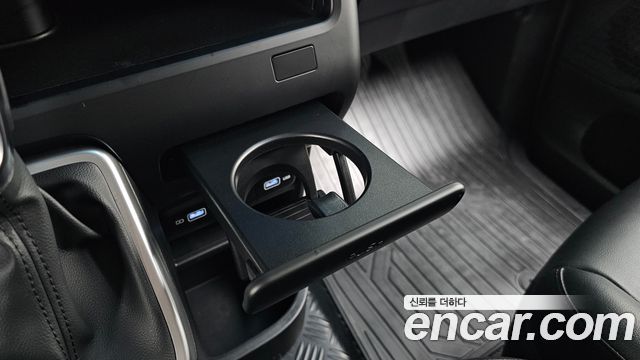 Hyundai Staria L3.5 Cargo 5-Seater Modern 2023 — фото 30