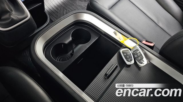 Hyundai Staria L3.5 Cargo 5-Seater Modern 2023 — фото 33