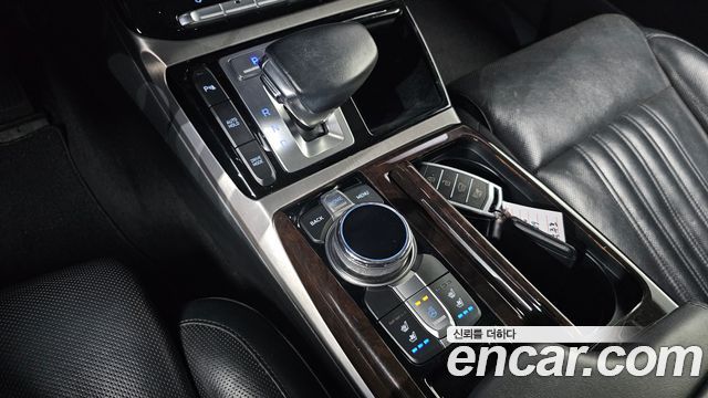 Genesis EQ900 3.8 GDI AWD Luxury 2016 — фото 9
