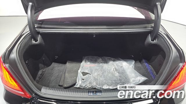 Genesis EQ900 3.8 GDI AWD Luxury 2016 — фото 17