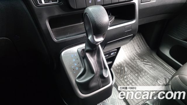 Hyundai Staria Cargo 5-Seater Smart 2022 — фото 9