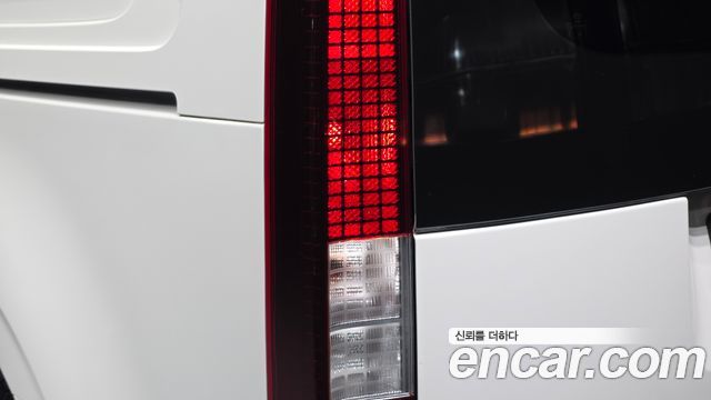 Hyundai Staria Cargo 5-Seater Smart 2022 — фото 23