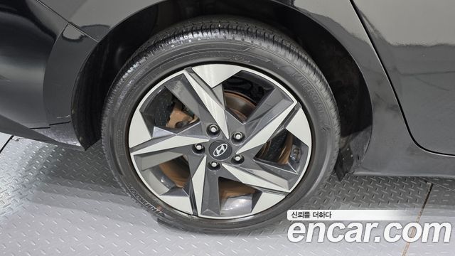 Hyundai Avante (CN7) 1.6 Inspiration 2021 — фото 5