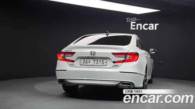 Honda Accord (X) 2.0 Turbo Sport 2018 — фото 4