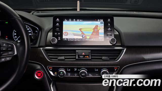 Honda Accord (X) 2.0 Turbo Sport 2018 — фото 14